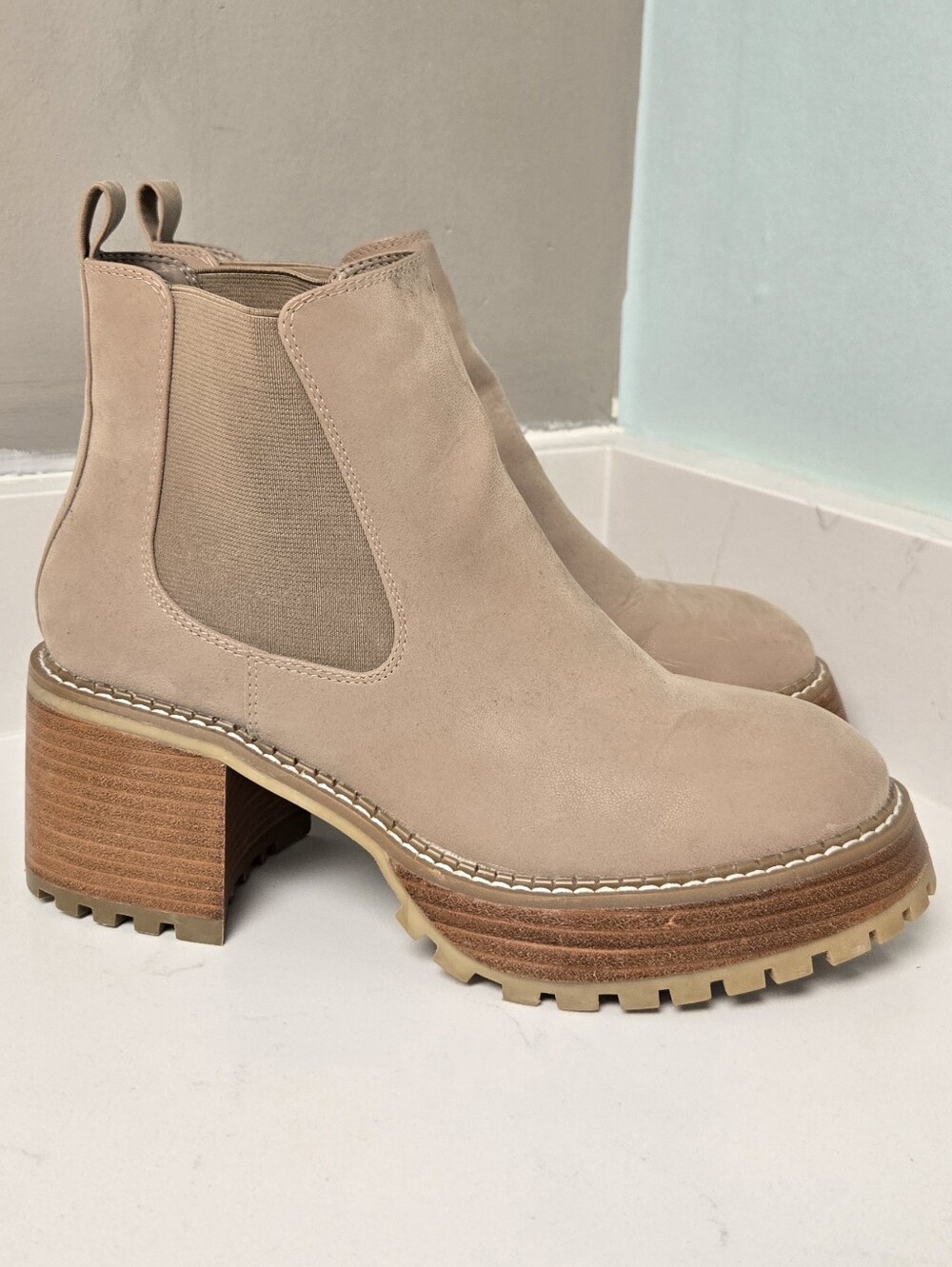 MIA Alejandro Chelsea Ankle Boots Tan Suede Platform Lug Sole Shoes Size 11